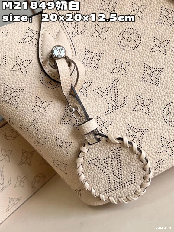 WIS VUITTON LOUIS PM BLOSSOM 0307